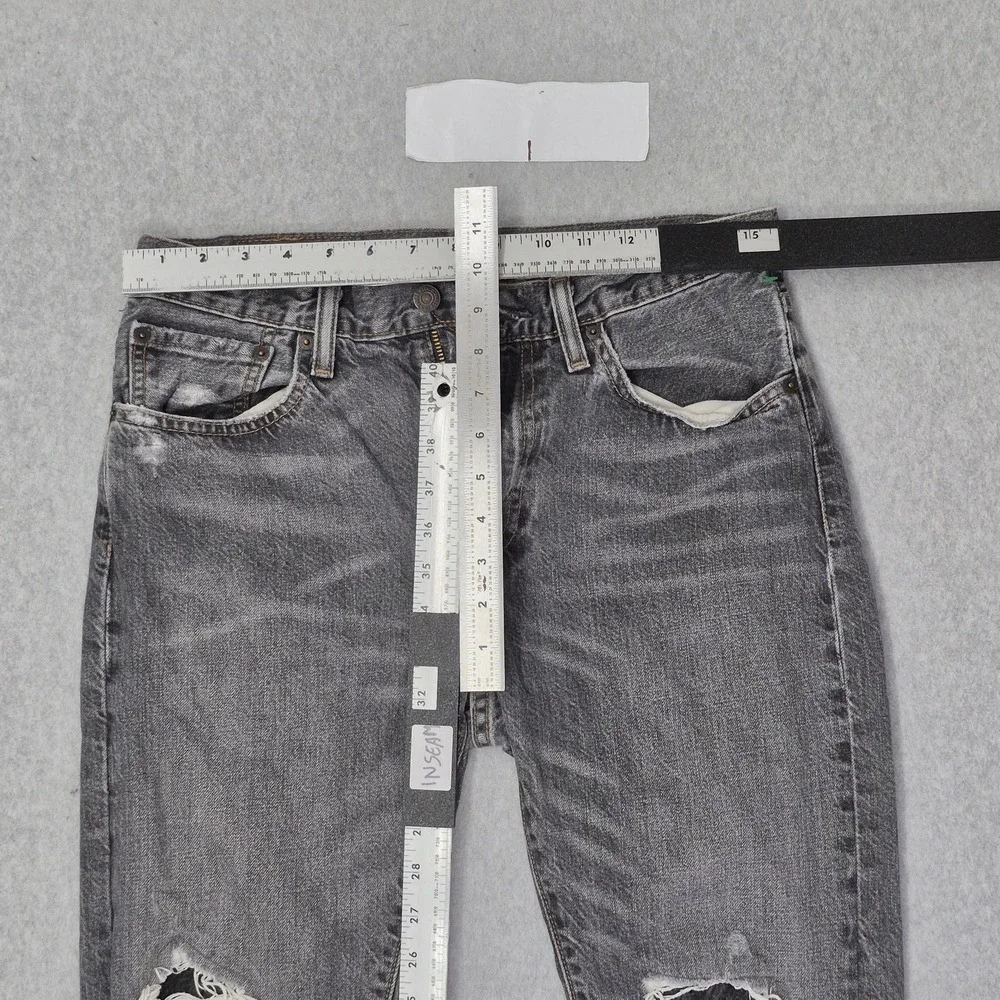 Levis *please carefully